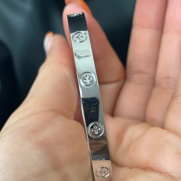 Lison - Platinum Design And Cross Nut Nail Bracelet Stainless Steel - Picture 7 of 8